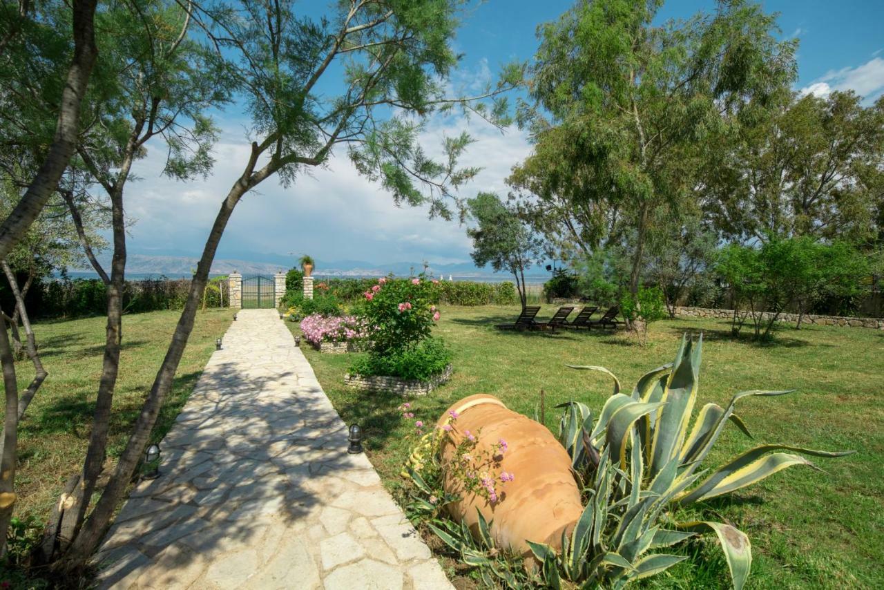 Beach House Apraos Kalamaki Corfu Villa